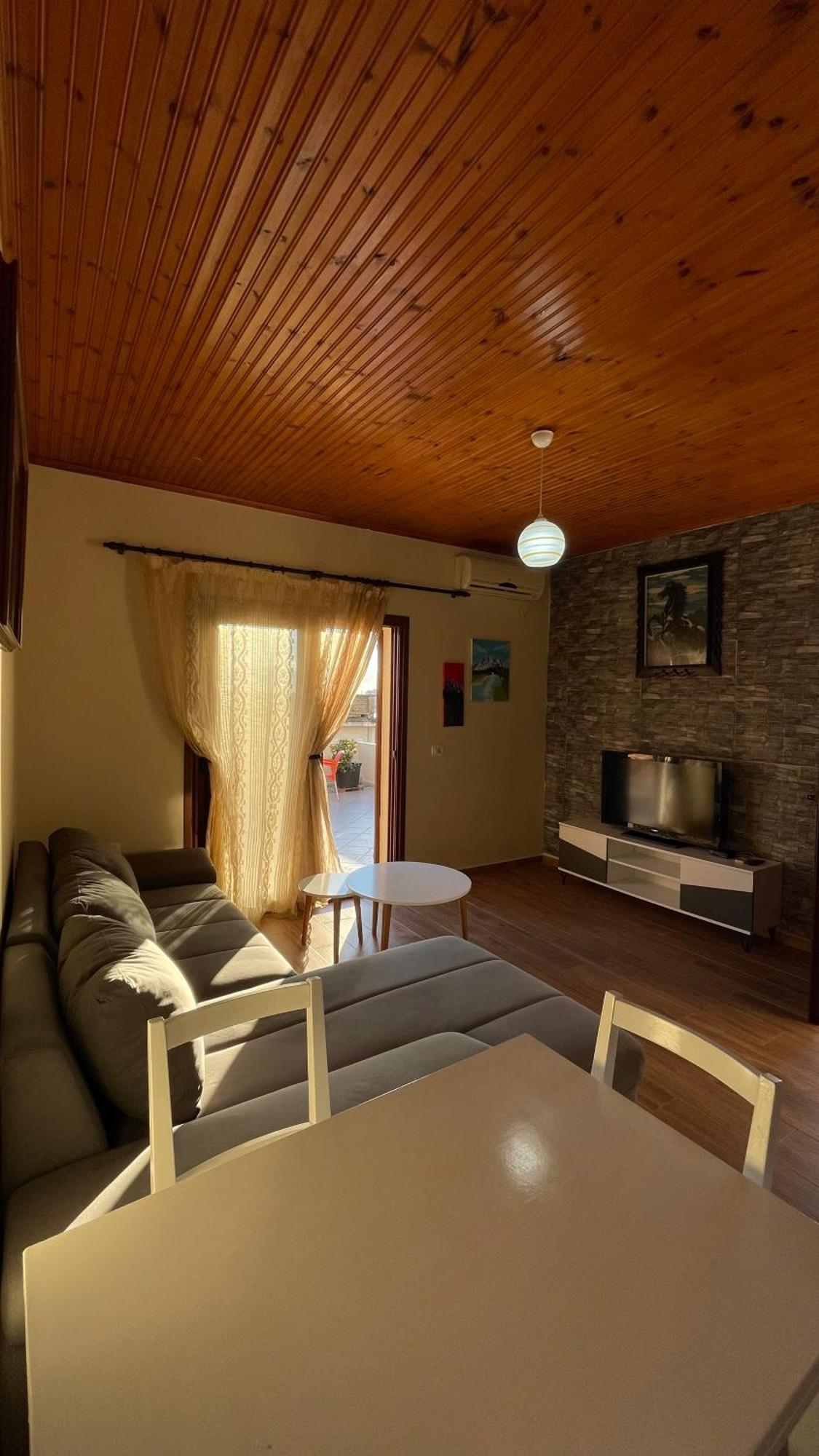 July Seaview Apartments Saranda Kültér fotó