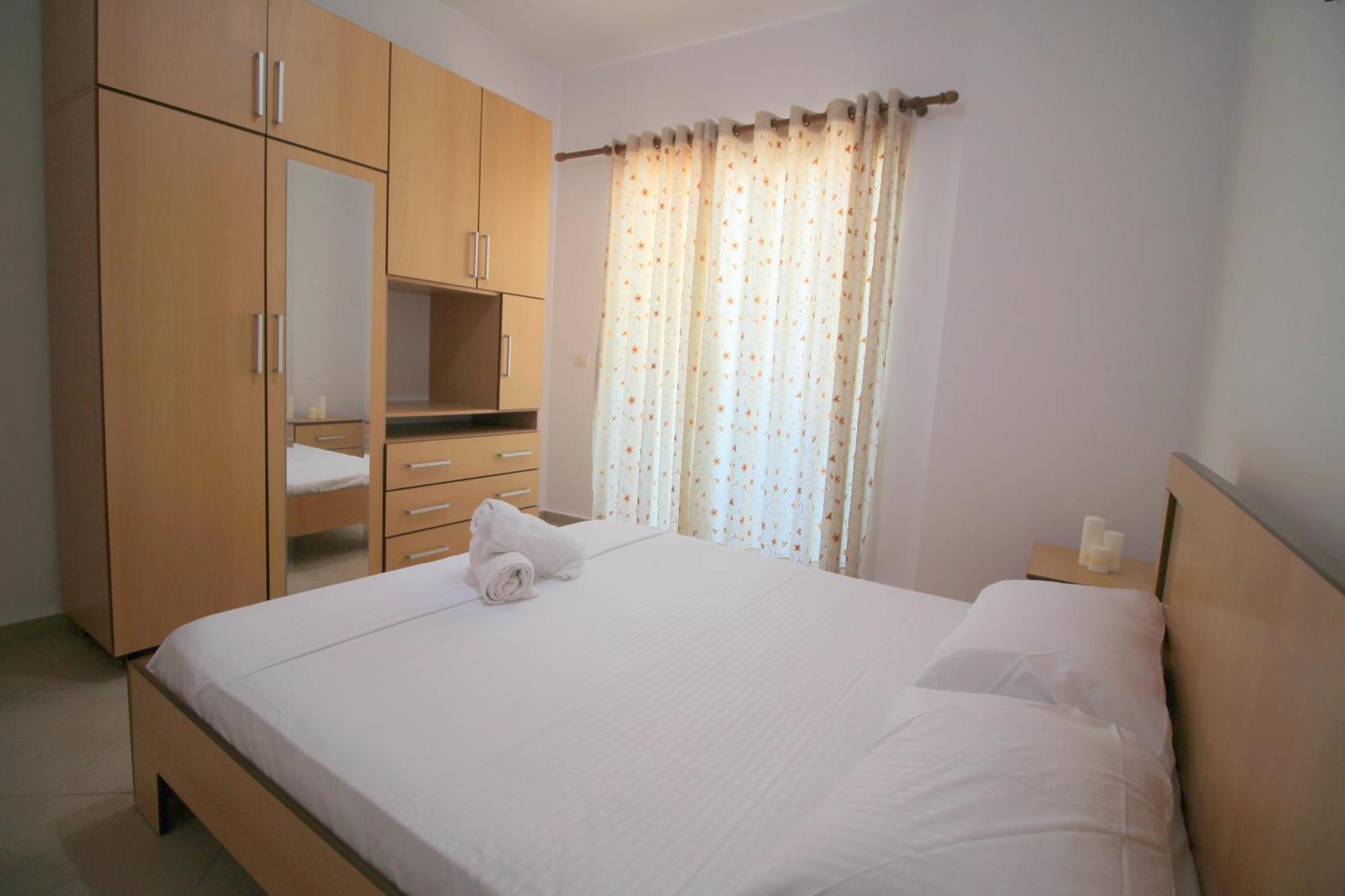 July Seaview Apartments Saranda Kültér fotó