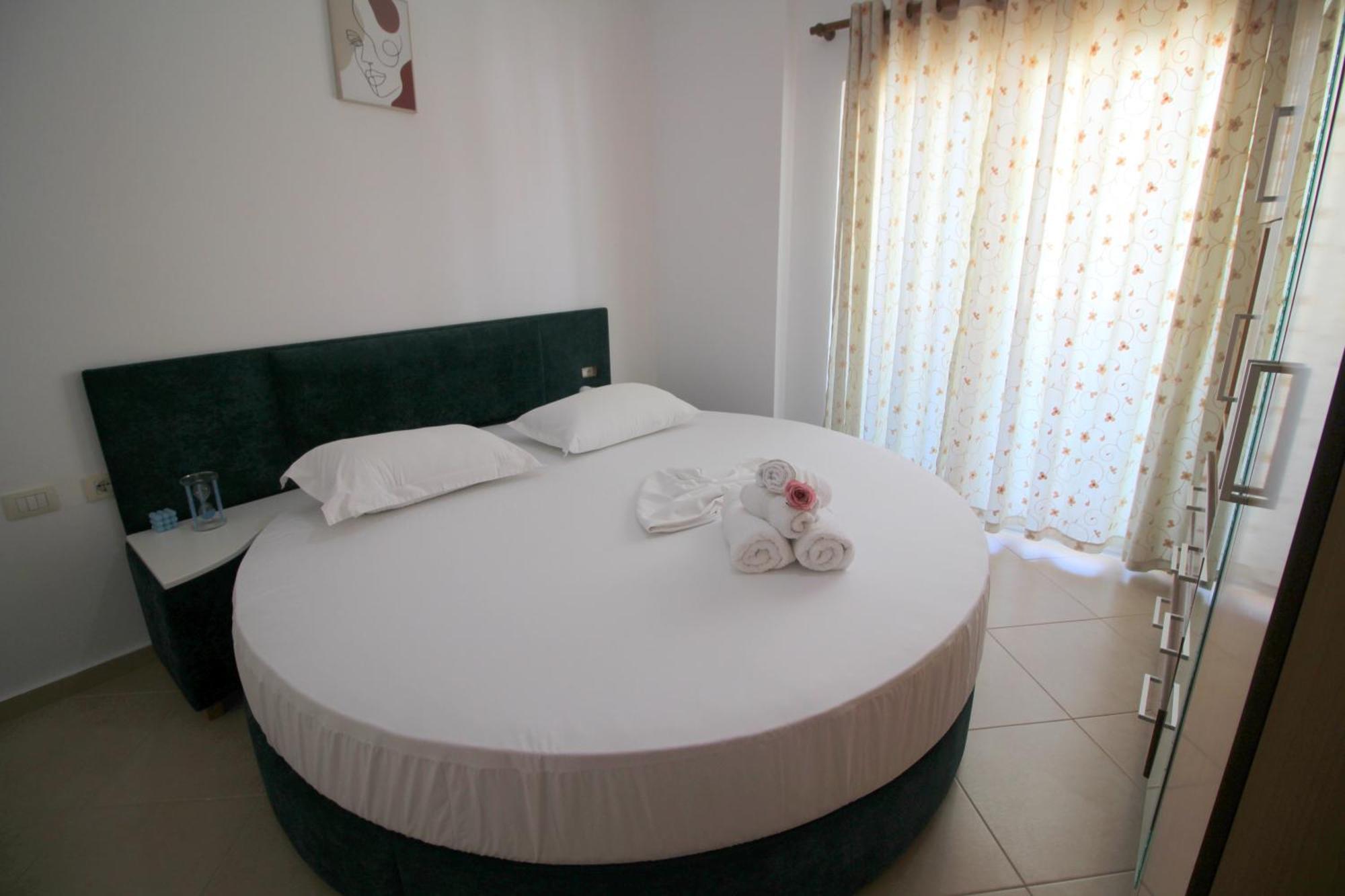 July Seaview Apartments Saranda Kültér fotó