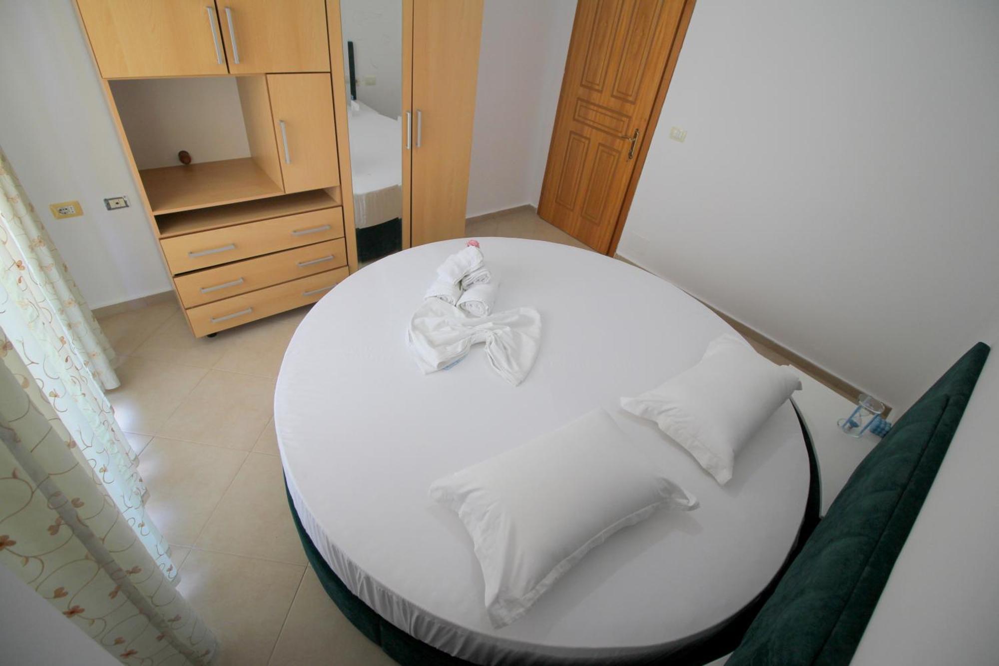July Seaview Apartments Saranda Kültér fotó